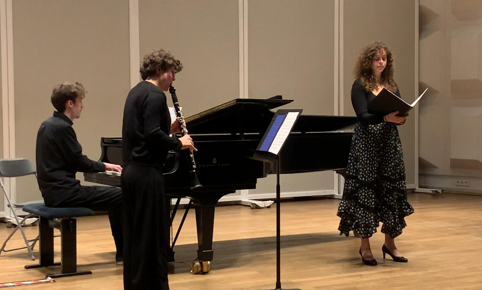 Photography of Marie Arnould, soprano, during a french-german concert, chamber music